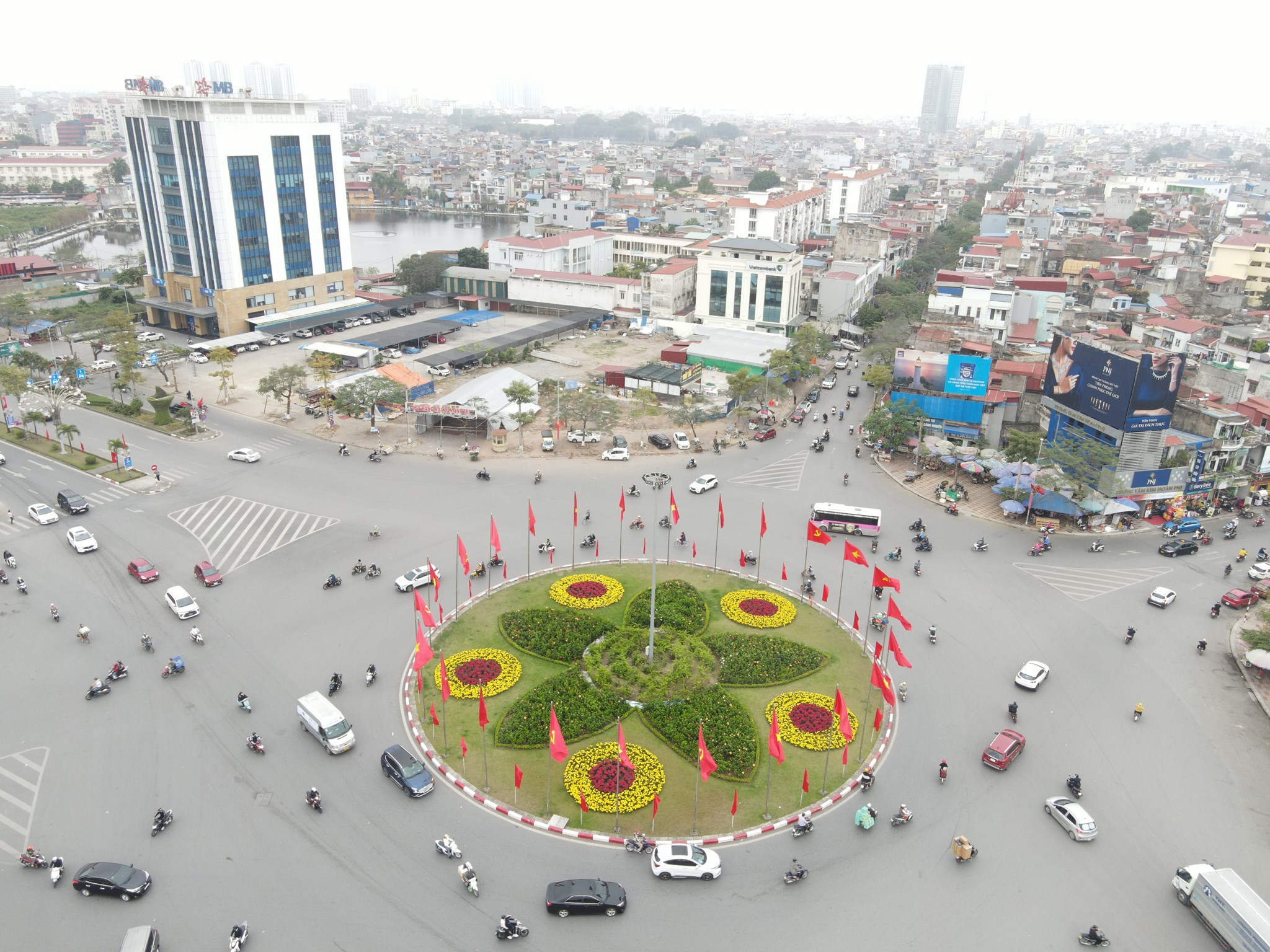 Trang trí Tết 2024